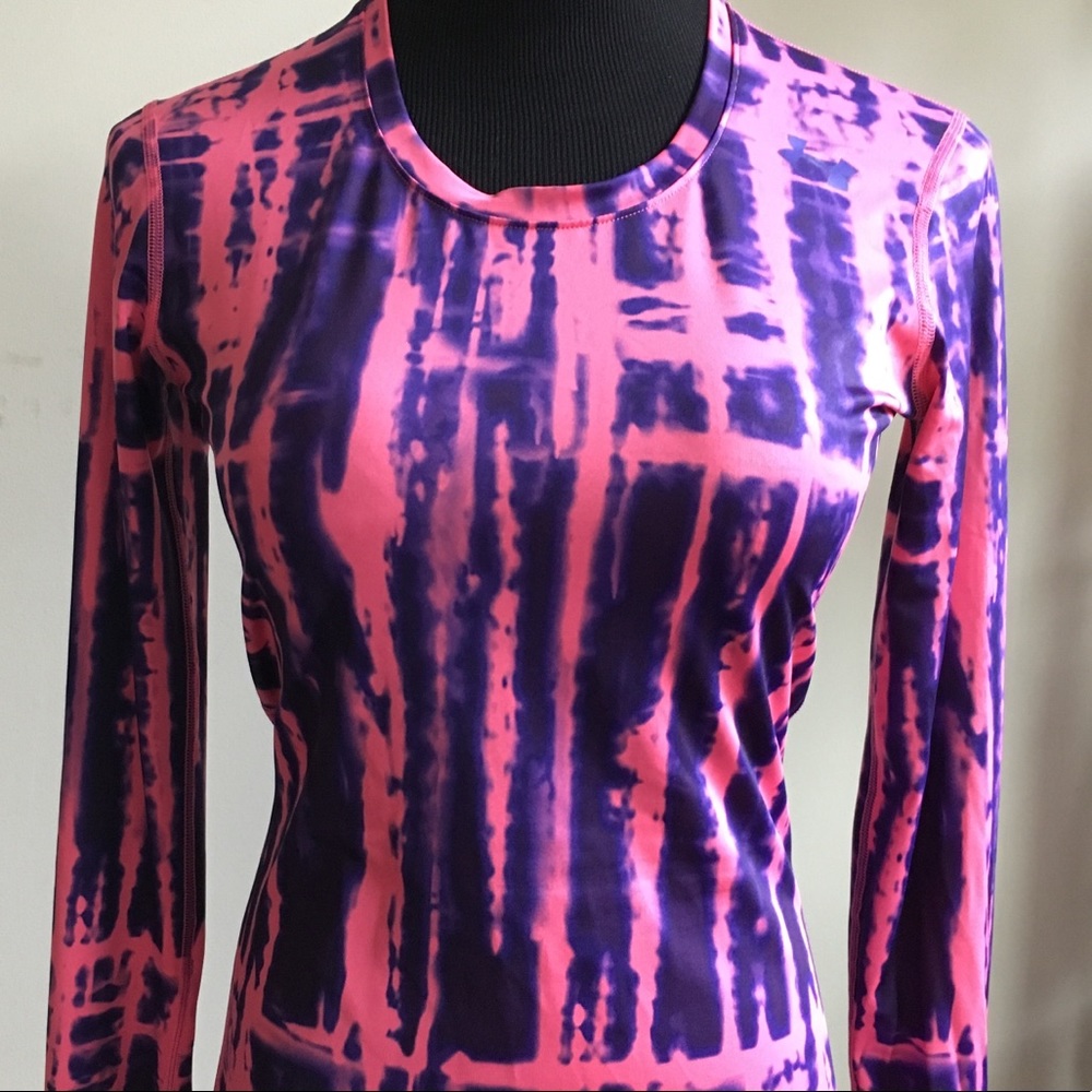Under Armour tie dye long sleeve, fitted, sm